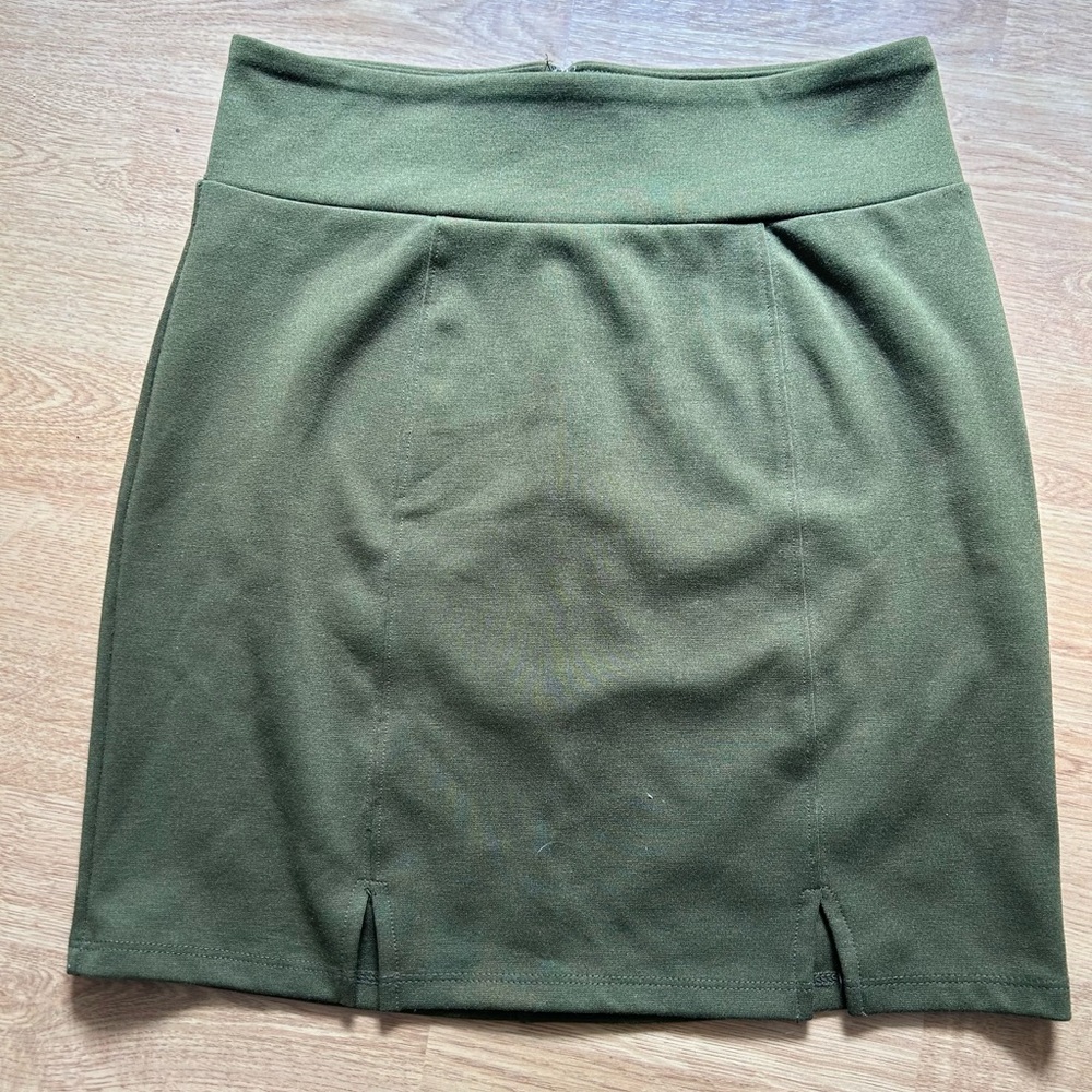 Urban Outfitters Green Mini Pencil Skirt with Slit